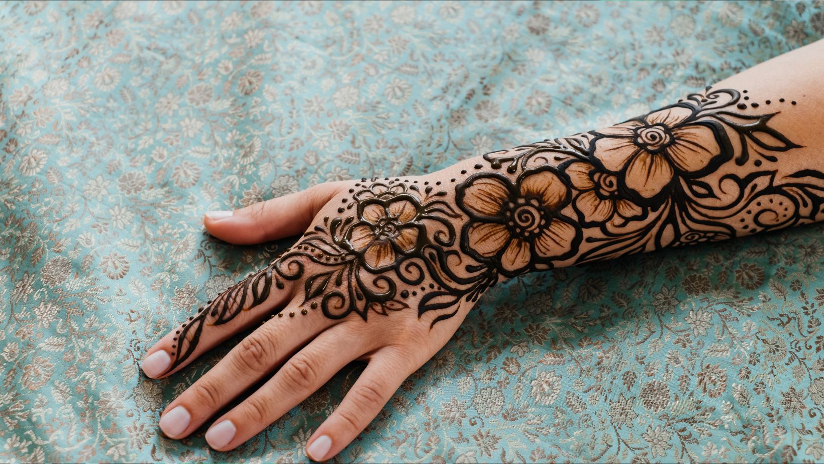 stylish:mktvadk-1bw= mehndi design