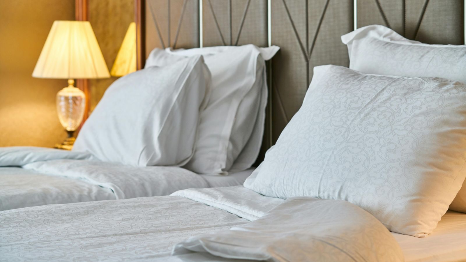 Bebejan comforter sets a guide to choosing the right size for your bed