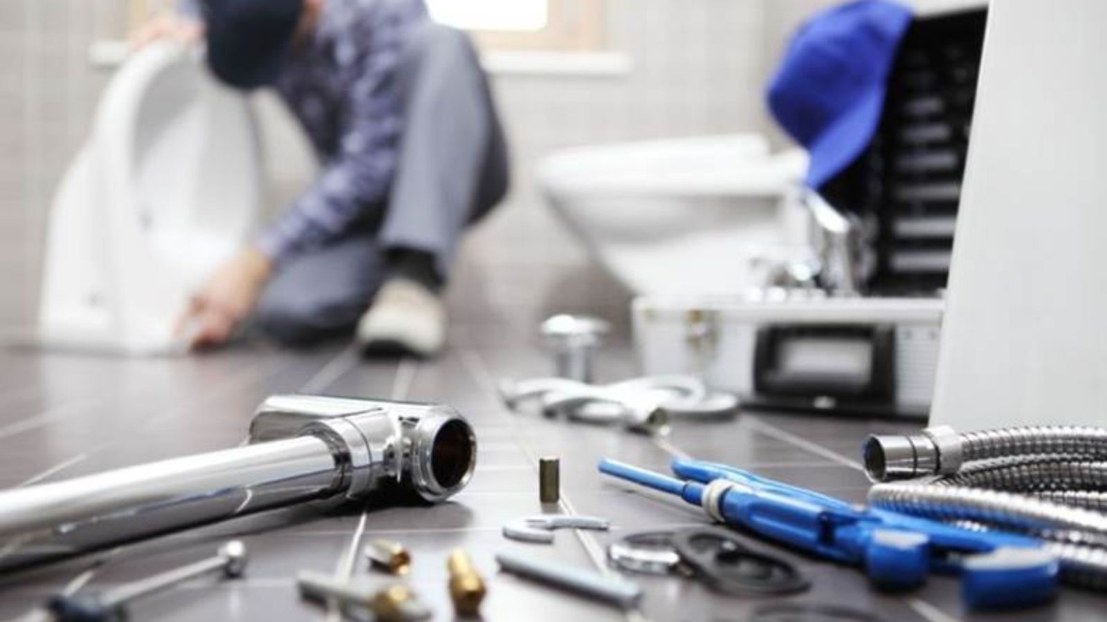 5 reasons you need to hire a plumbing company for your home