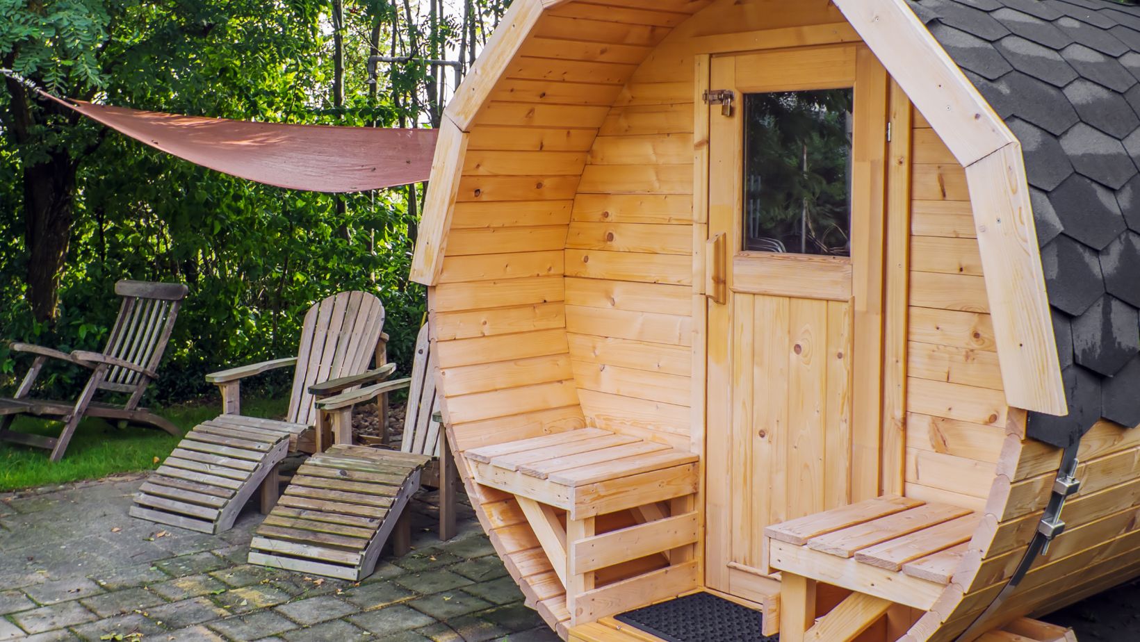 How to pick the ideal outdoor sauna kit for your yard