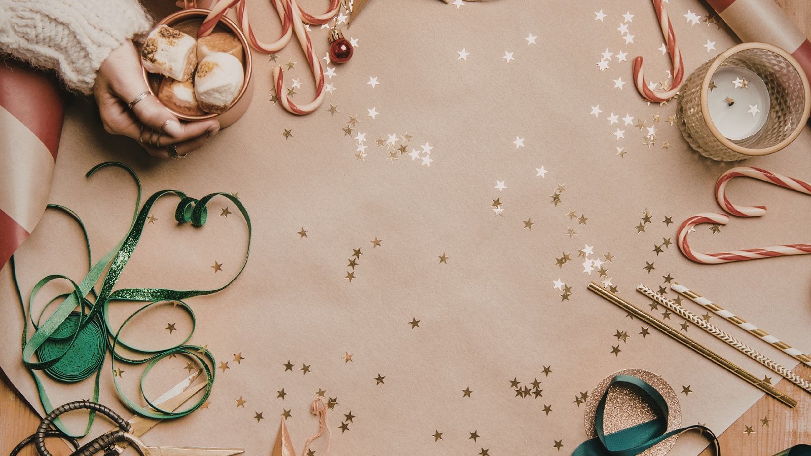 The collectors guide how to identify and preserve handcrafted holiday decorations