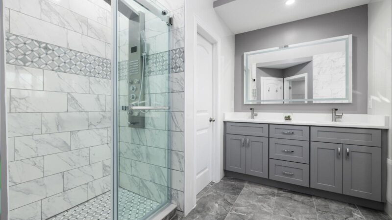 frameless shower glass, bathroom glass doors, modern shower enclosure, small bathroom renovation, glass shower partition, bathroom interior design, luxury shower solutions, shower glass installation, sleek bathroom ideas, bathroom remodeling
