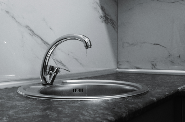 common plumbing problems, new home plumbing issues, plumbing repairs after moving, residential plumbing problems, home plumbing troubleshooting, urgent plumbing services, plumbing inspection new home, faulty pipes replacement, drain clogs residential, leak detection services