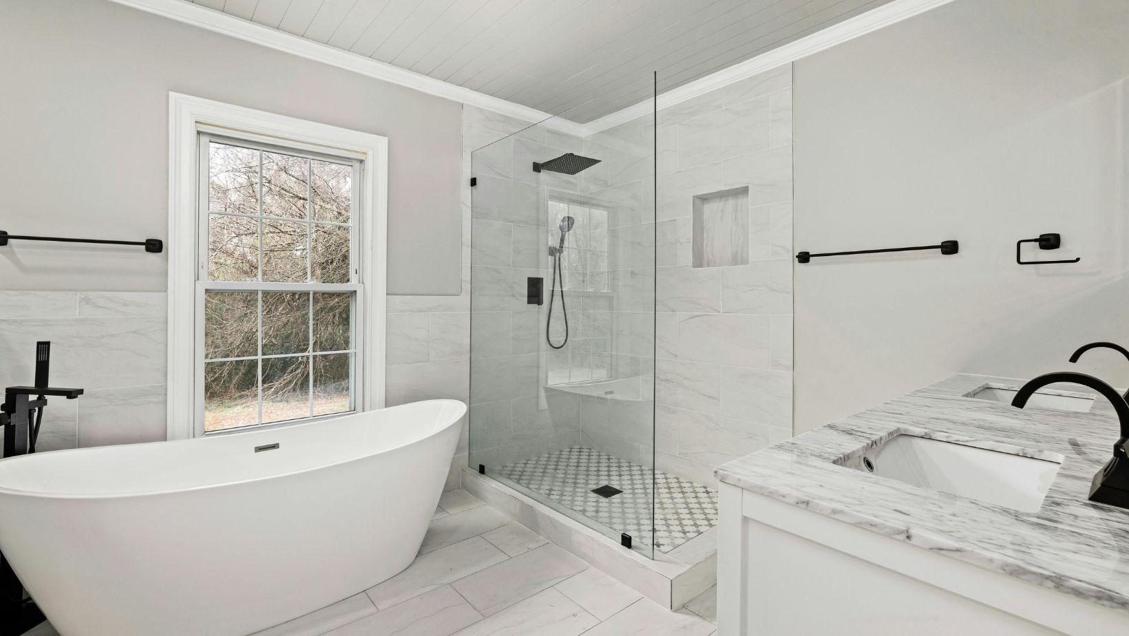 clawfoot tubs, vintage clawfoot tubs, bathroom elegance, classic bathtub designs, freestanding tubs, luxury bathroom fixtures, timeless bathroom decor, clawfoot tub renovation, high-end bathtubs, bathroom luxury accessories